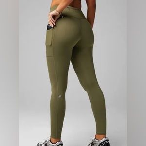 FABLETICS HIGH RISE MOTION 365 Dark Moss Legging